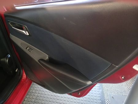 2017-Mazda-2-15-Dynamic-5-dr_8