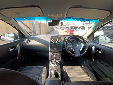 2008-Nissan-Qashqai-20-Acenta_6