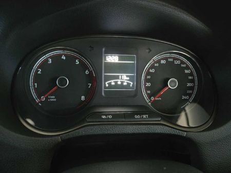 2025-Volkswagen-Polo-Vivo-14_17