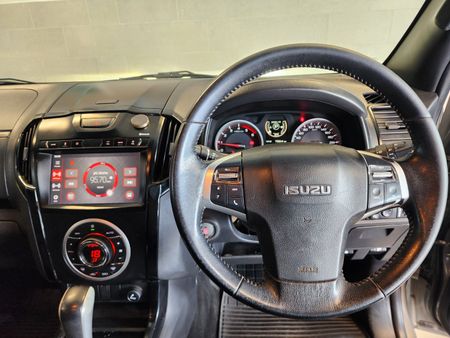 2021-Isuzu-D-Max-300-LX-4x4-Auto-Double-Cab_11