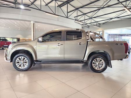 2021-Isuzu-D-Max-300-LX-4x4-Auto-Double-Cab_8