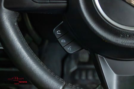2023-Suzuki-Jimny-15-GLX_12