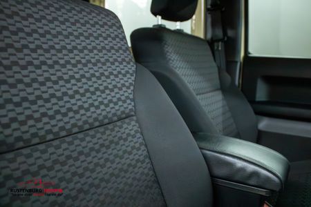2023-Suzuki-Jimny-15-GLX_22