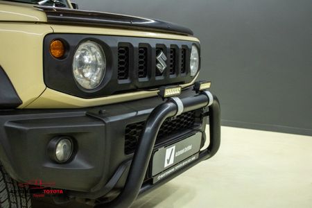 2023-Suzuki-Jimny-15-GLX_23