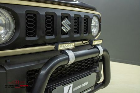 2023-Suzuki-Jimny-15-GLX_24