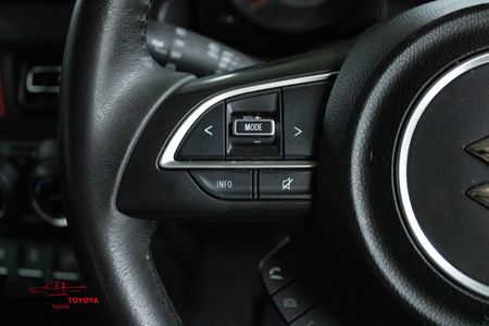 2023-Suzuki-Jimny-15-GLX_8