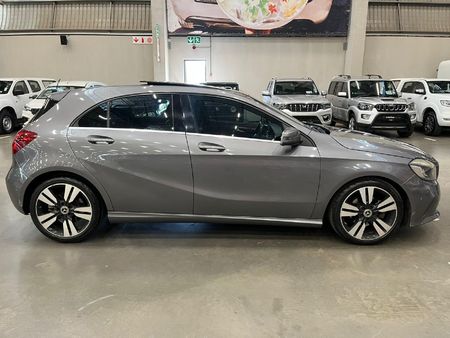 2017-Mercedes-Benz-A-Class-A-220d-Urban-Auto_1