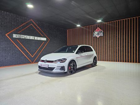 2020-Volkswagen-Golf-VII-GTI-20-TSI-Auto-TCR_0