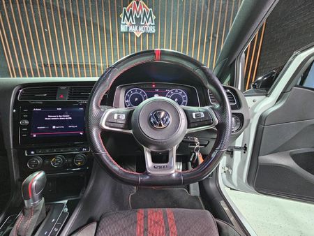 2020-Volkswagen-Golf-VII-GTI-20-TSI-Auto-TCR_9