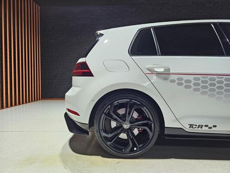 2020-Volkswagen-Golf-VII-GTI-20-TSI-Auto-TCR_27