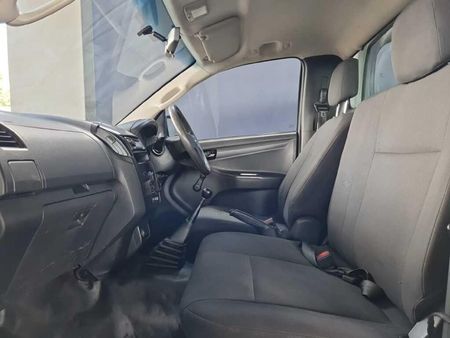 2020-Isuzu-D-Max-250-HO-Fleetside-Safety-Single-Cab_10