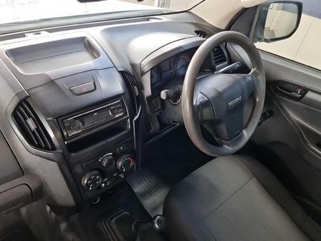 2020-Isuzu-D-Max-250-HO-Fleetside-Safety-Single-Cab_12