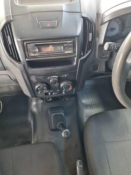 2020-Isuzu-D-Max-250-HO-Fleetside-Safety-Single-Cab_13