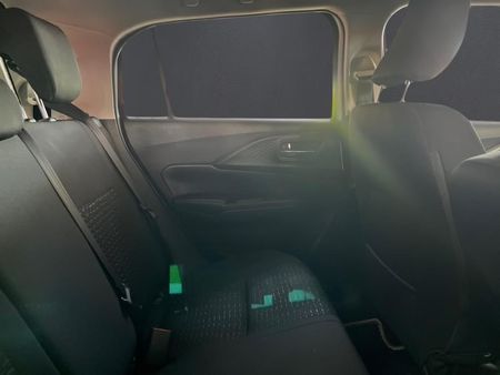 2025-Suzuki-Swift-12-GL_11