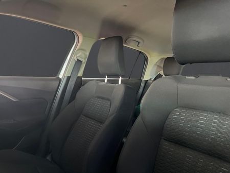 2025-Suzuki-Swift-12-GL_13