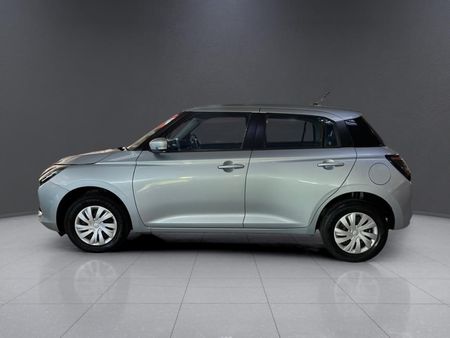 2025-Suzuki-Swift-12-GL_3