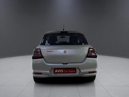 2025-Suzuki-Swift-12-GL_5