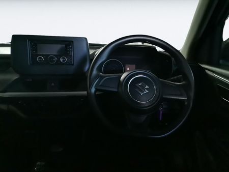 2025-Suzuki-Swift-12-GL_13
