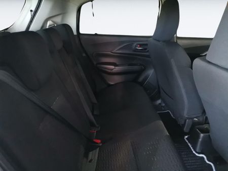 2025-Suzuki-Swift-12-GL_16