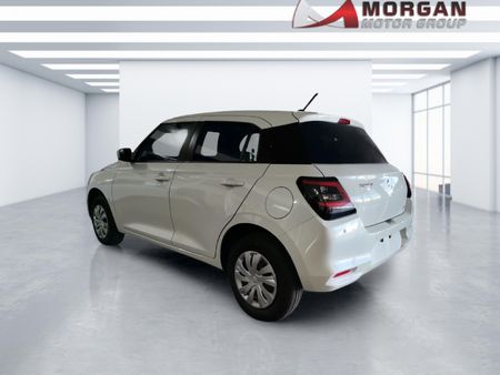 2025-Suzuki-Swift-12-GL_4