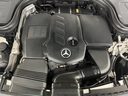2019-Mercedes-Benz-GLC-Coupe-300d-4Matic_12