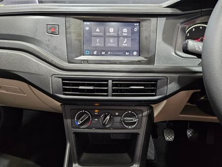 2025-Volkswagen-Polo-Classic-Polo-16_10