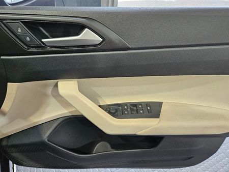 2025-Volkswagen-Polo-Classic-Polo-16_11