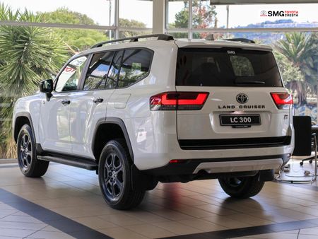 2026-Toyota-Land-Cruiser-300-V6-35T-GR-S_9