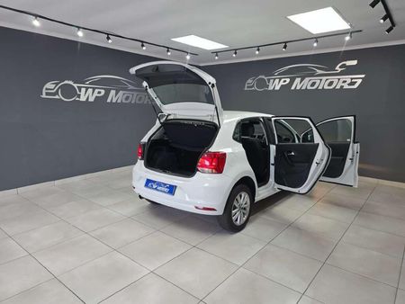 2023-Volkswagen-Polo-Vivo-16-Comfortline-Auto-5-dr_9