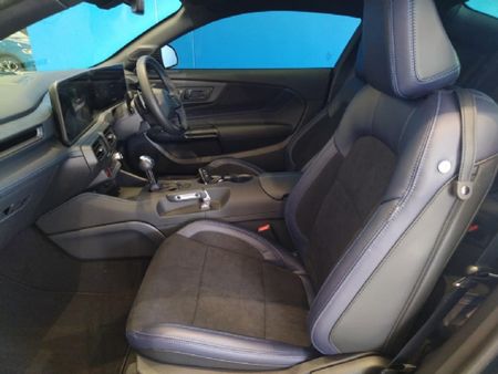2026-Ford-Mustang-Dark-Horse-Fastback_10