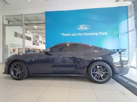 2026-Ford-Mustang-Dark-Horse-Fastback_4