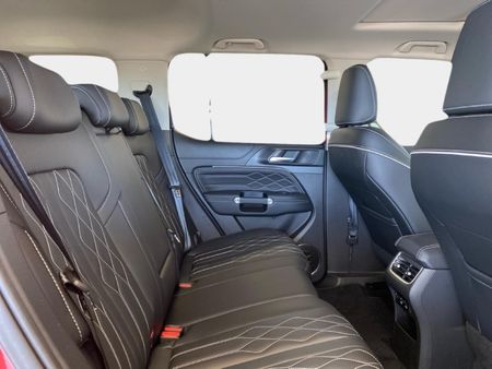 2026-GWM-Tank-300-24TD-Luxury-Auto_7