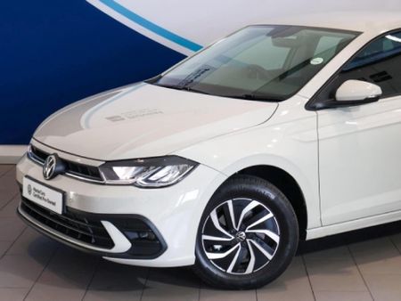 2025-Volkswagen-Polo-10-TSI-Life-Auto-DSG_4