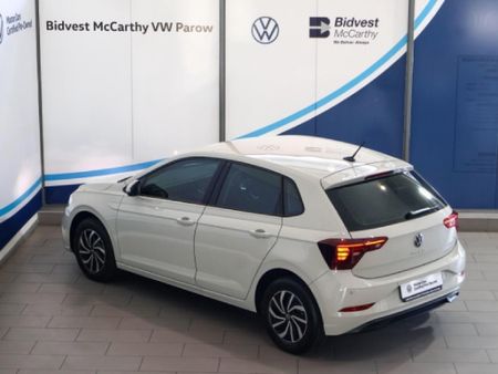 2025-Volkswagen-Polo-10-TSI-Life-Auto-DSG_6