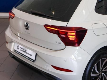 2025-Volkswagen-Polo-10-TSI-Life-Auto-DSG_8