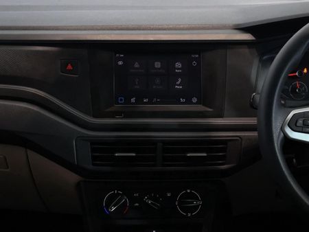 2025-Volkswagen-Polo-16-Classic-Auto_19