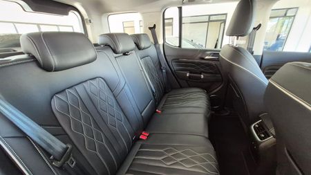 2025-GWM-Tank-300-24TD-Luxury-Auto_11