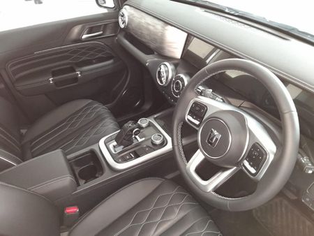 2025-GWM-Tank-300-24TD-Luxury-Auto_7