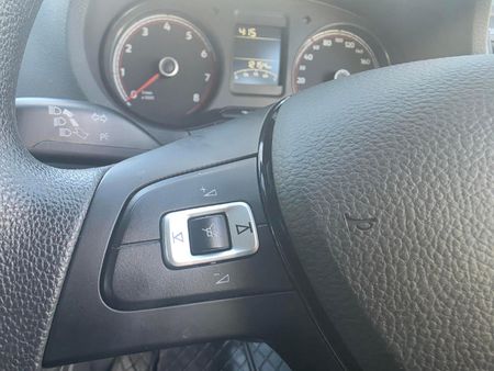 2026-Volkswagen-Polo-Vivo-14-Life_9