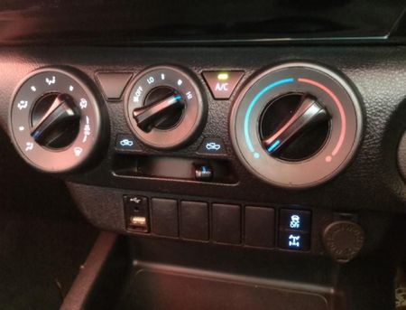 2023-Toyota-Hilux-24-GD-6-Raised-Body-Raider-Single-Cab_9