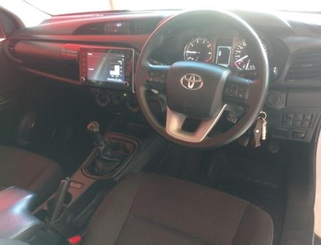 2023-Toyota-Hilux-24-GD-6-Raised-Body-Raider-Single-Cab_6