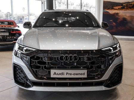 2026-Audi-Q8-45-TDI-quattro-Auto-Black-Edition_8
