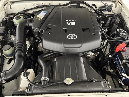 2013-Toyota-Land-Cruiser-79-40-Single-Cab_9