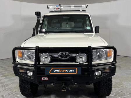 2013-Toyota-Land-Cruiser-79-40-Single-Cab_10