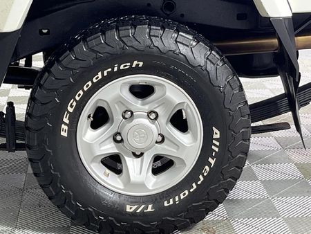 2013-Toyota-Land-Cruiser-79-40-Single-Cab_4