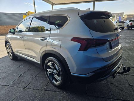 2021-Hyundai-Santa-Fe-R22-Executive-Auto-7-seat_4