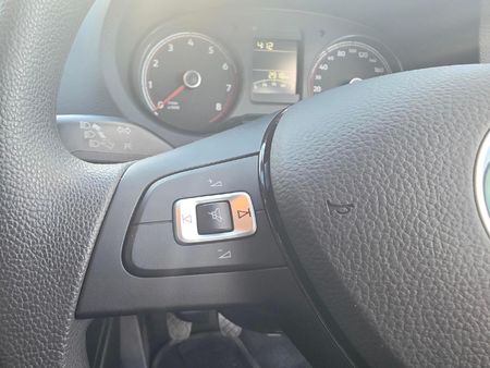 2026-Volkswagen-Polo-Vivo-14-Life_9