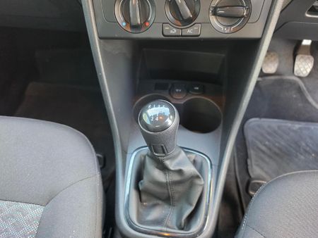 2026-Volkswagen-Polo-Vivo-14-Life_13