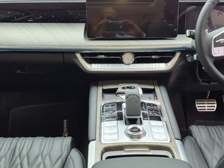 2026-GWM-Tank-500-20T-Ultra-Luxury-Hybrid-4x4-Auto_14