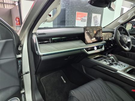 2026-GWM-Tank-500-20T-Ultra-Luxury-Hybrid-4x4-Auto_19